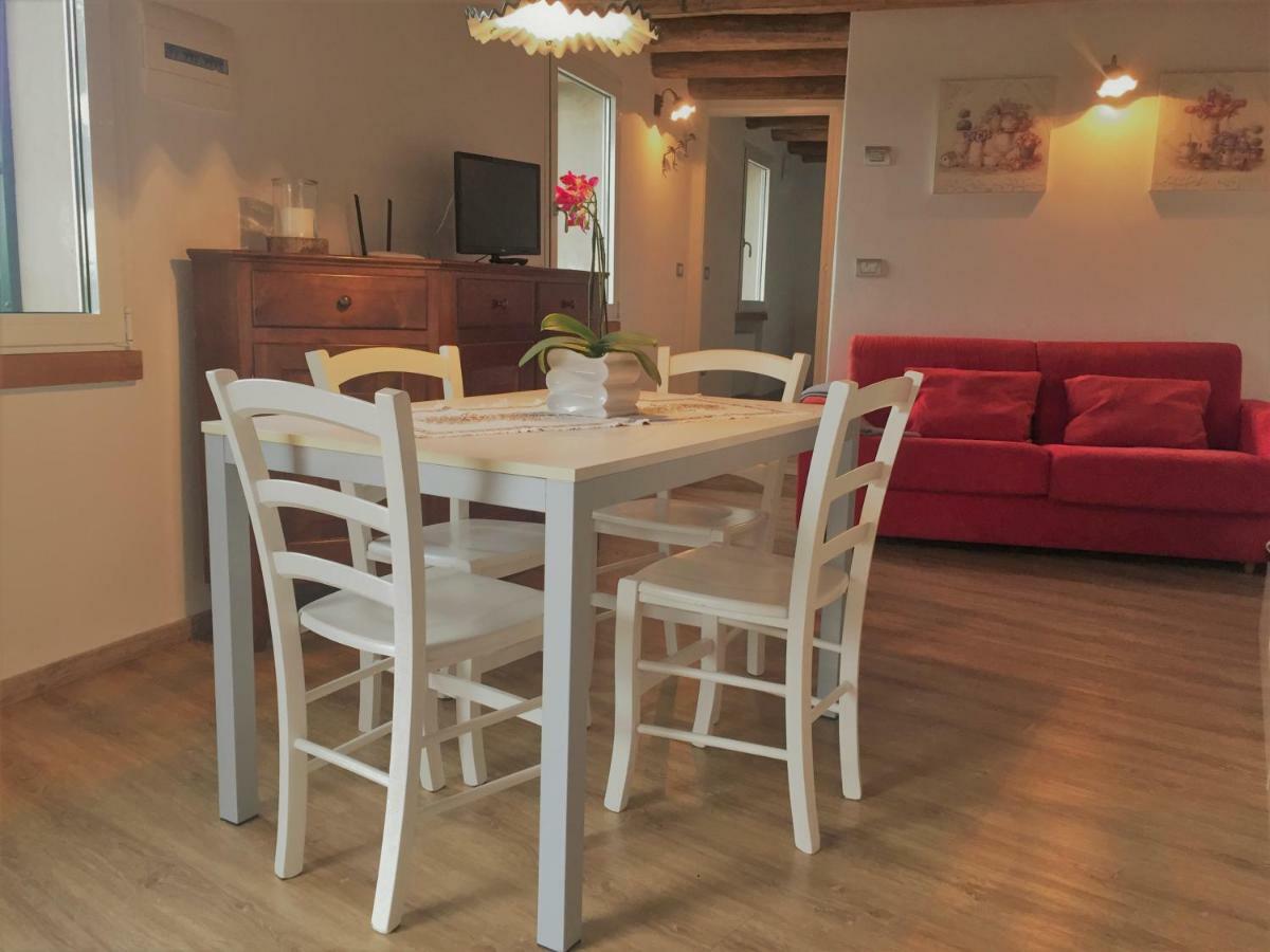 Ferienwohnung La Casa Nel Bosco Malcesine Exterior foto
