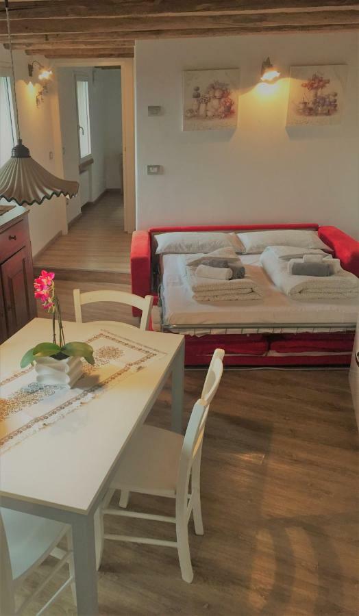 Ferienwohnung La Casa Nel Bosco Malcesine Exterior foto