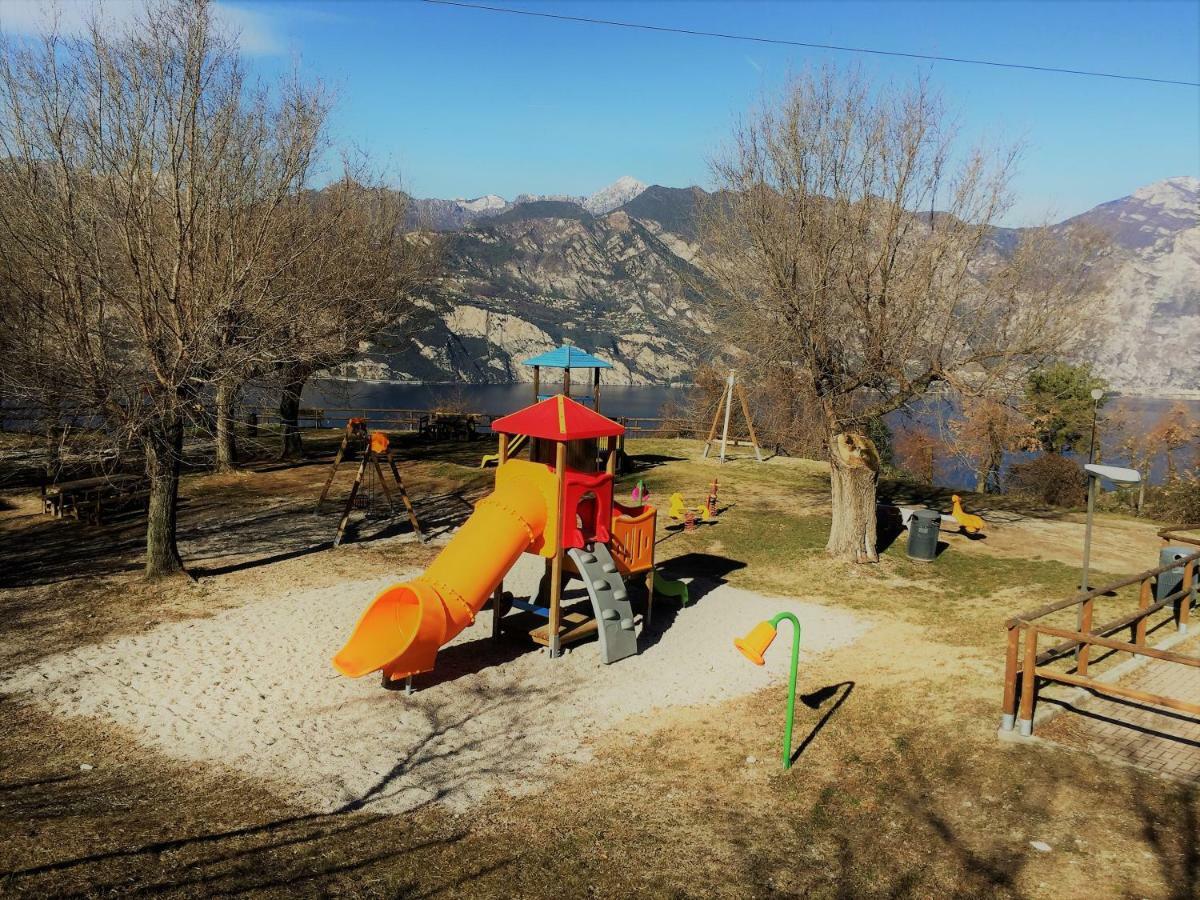 Ferienwohnung La Casa Nel Bosco Malcesine Exterior foto